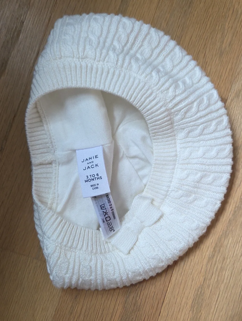 White Knit Beret Hat - Brand Unknown